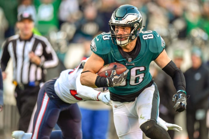 mmqb-16-zach-ertz.jpg